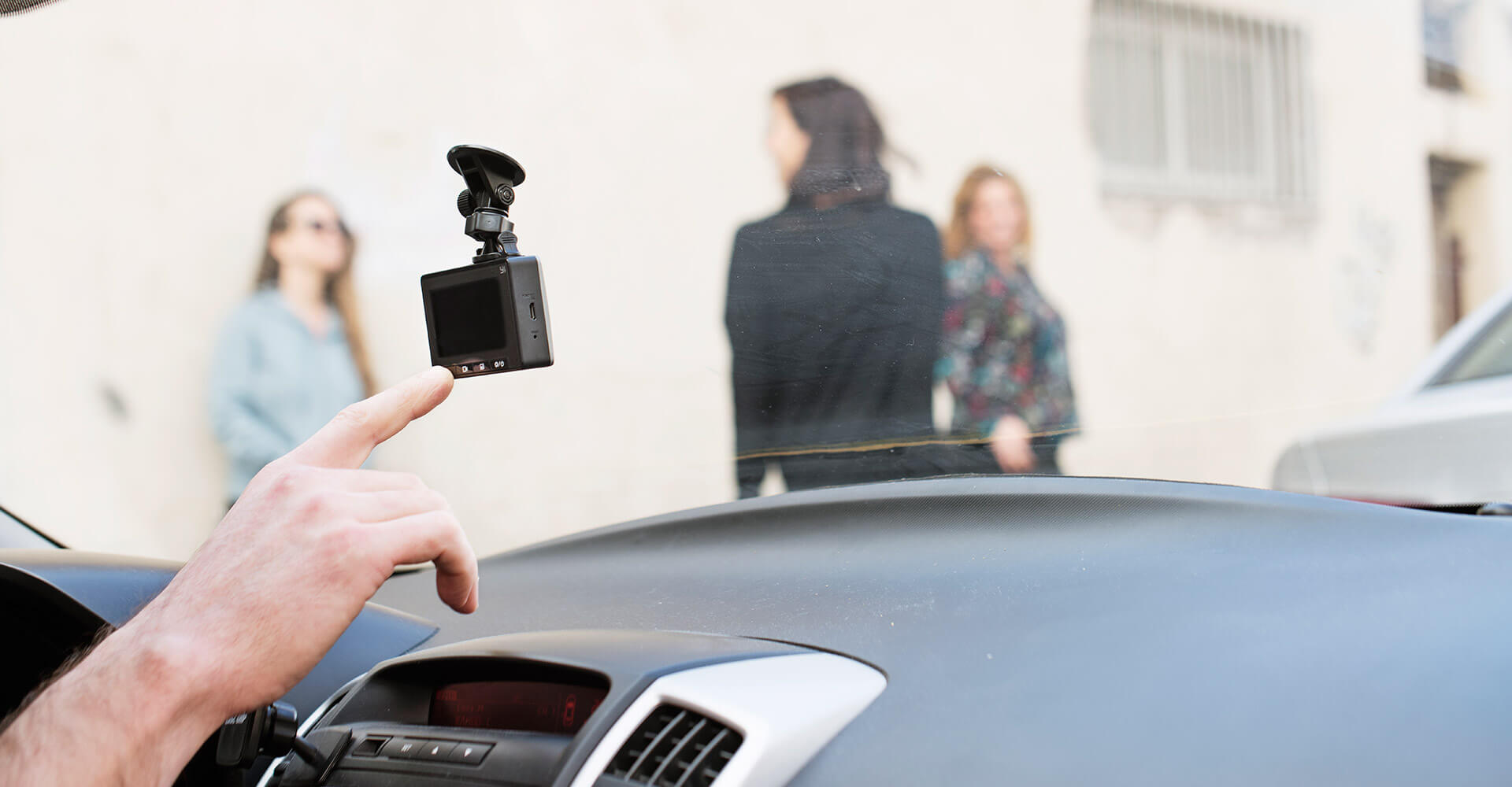 מצלמת רכב דיגיטלית חכמה YI Dash camera